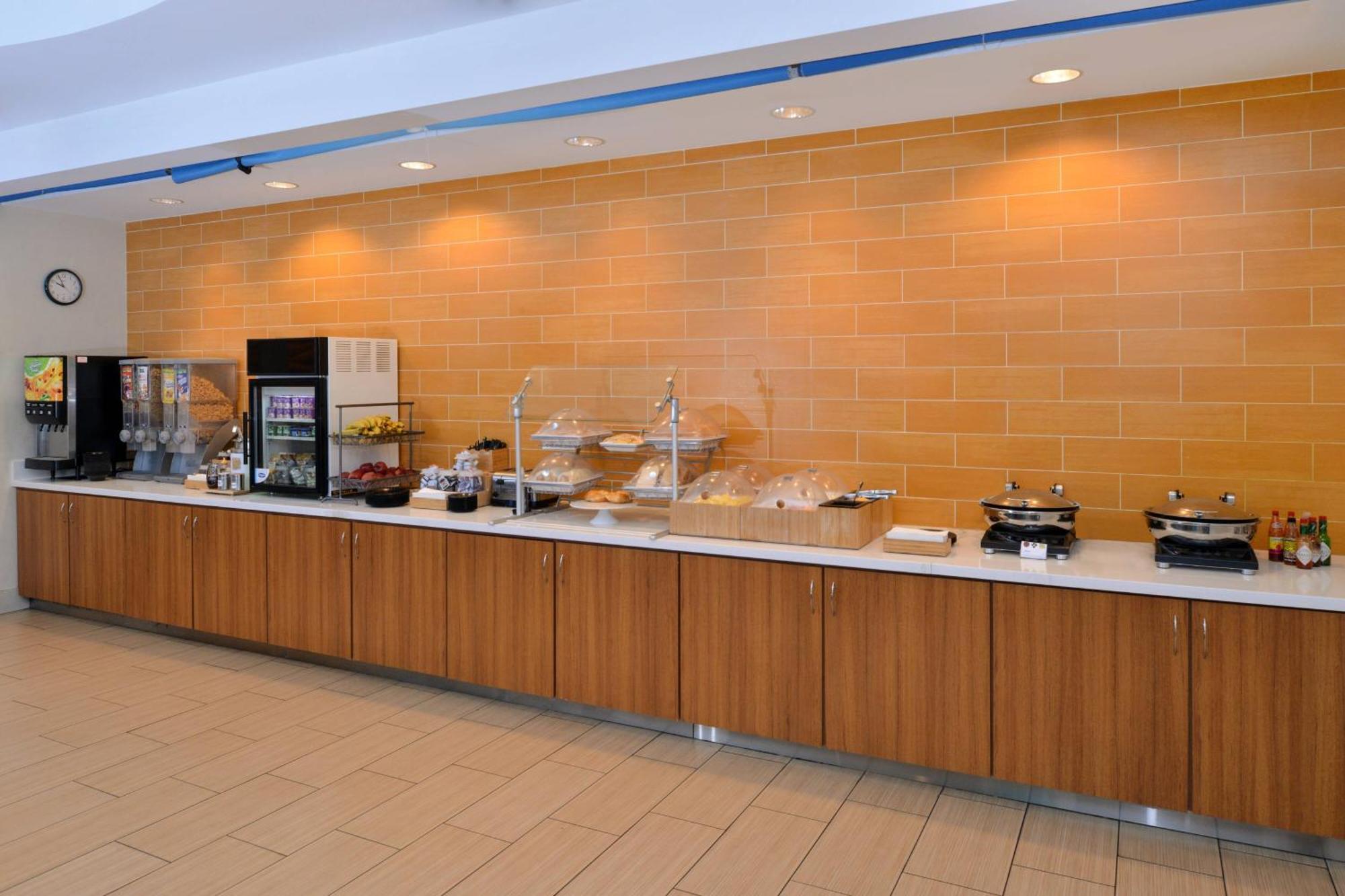 Springhill Suites Kingman Route 66 Exterior photo