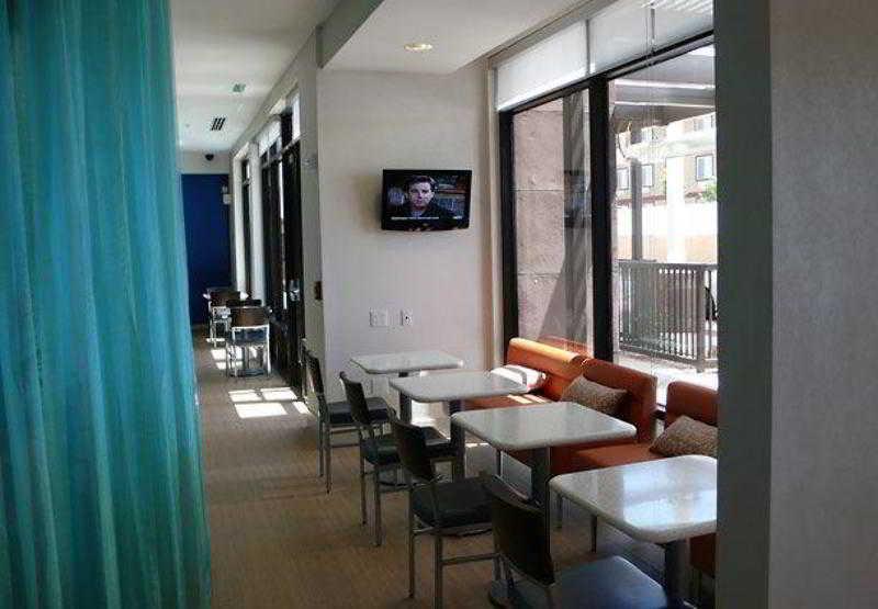 Springhill Suites Kingman Route 66 Exterior photo