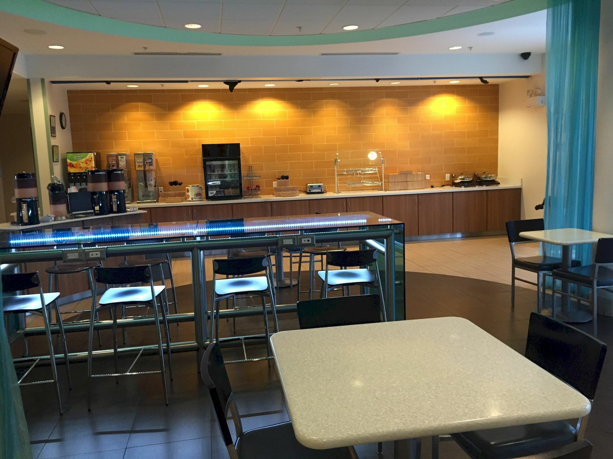Springhill Suites Kingman Route 66 Exterior photo