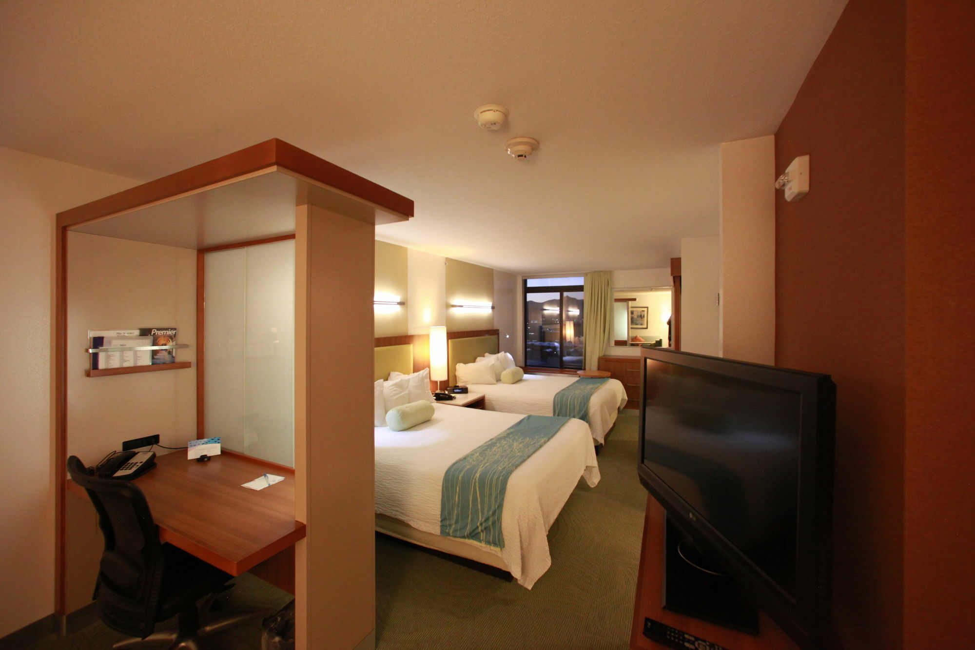 Springhill Suites Kingman Route 66 Exterior photo